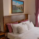 Hotel Yellow Stone House *