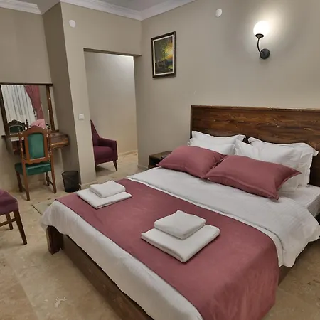 Yellow Stone House *