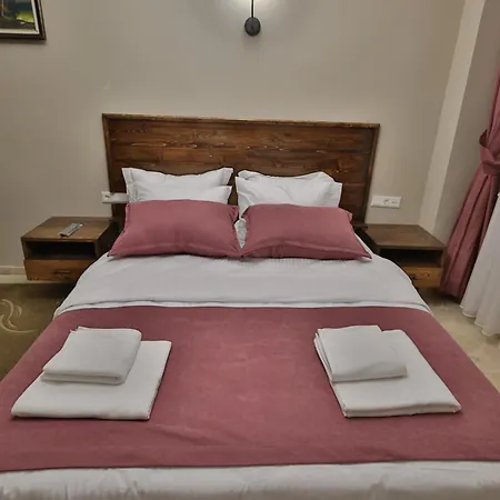 Yellow Stone House *