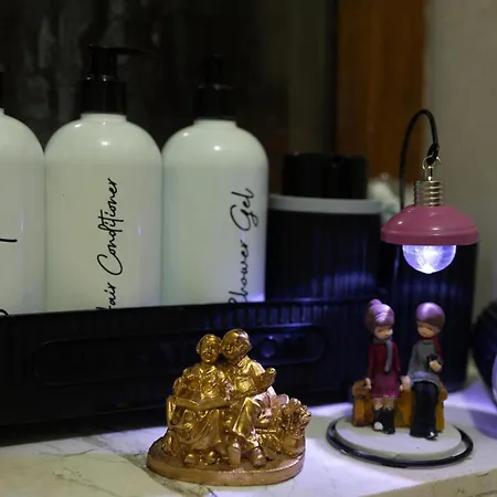 Yellow Stone House *