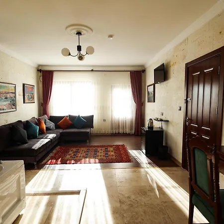 Yellow Stone House Готель