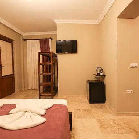 Yellow Stone House Отель *