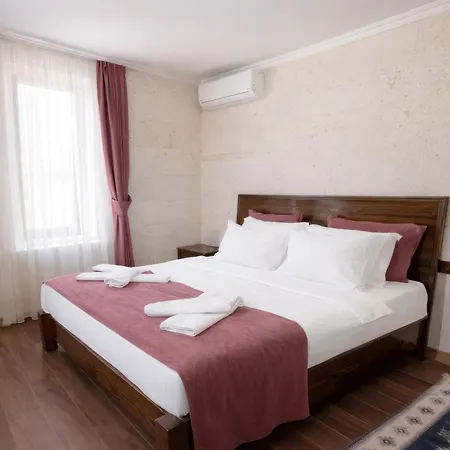 Yellow Stone House Hotel