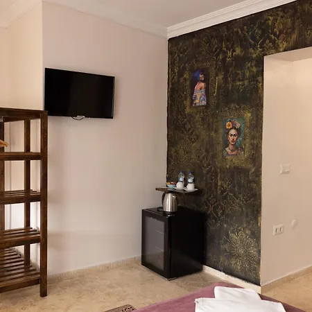 Hotel Yellow Stone House
