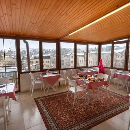 Yellow Stone House Hotel *