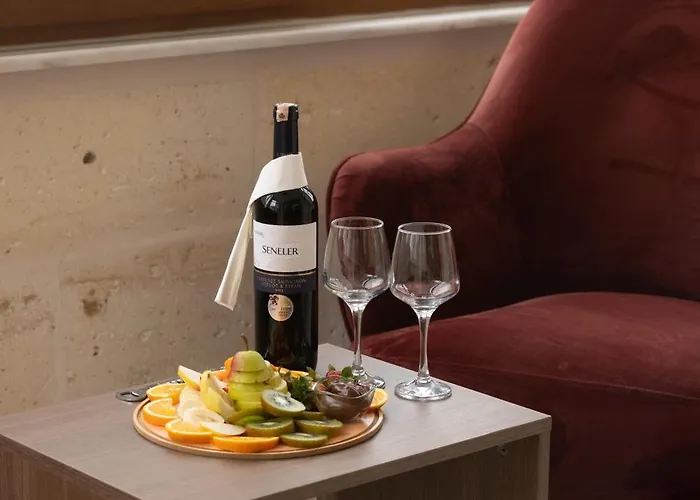 Yellow Stone House Hotel *