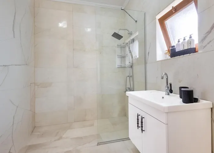 Hotel Yellow Stone House *