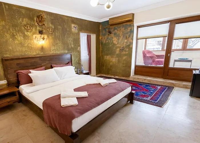 Hotel Yellow Stone House