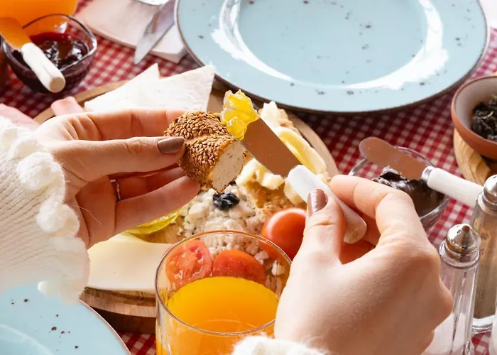 Yellow Stone House Hotel *