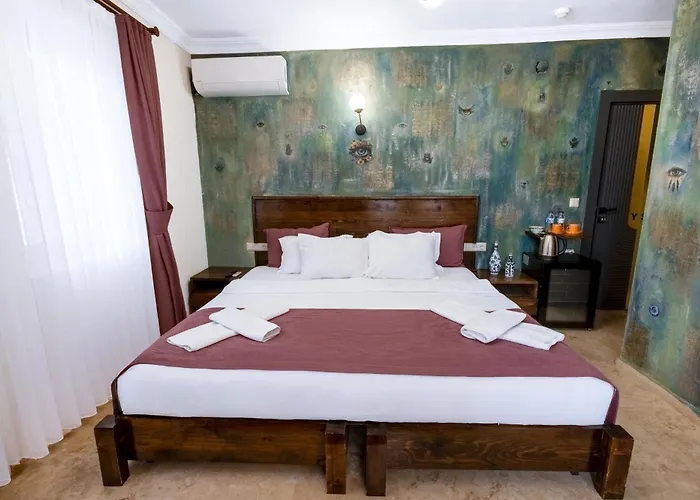 Yellow Stone House Hotel *